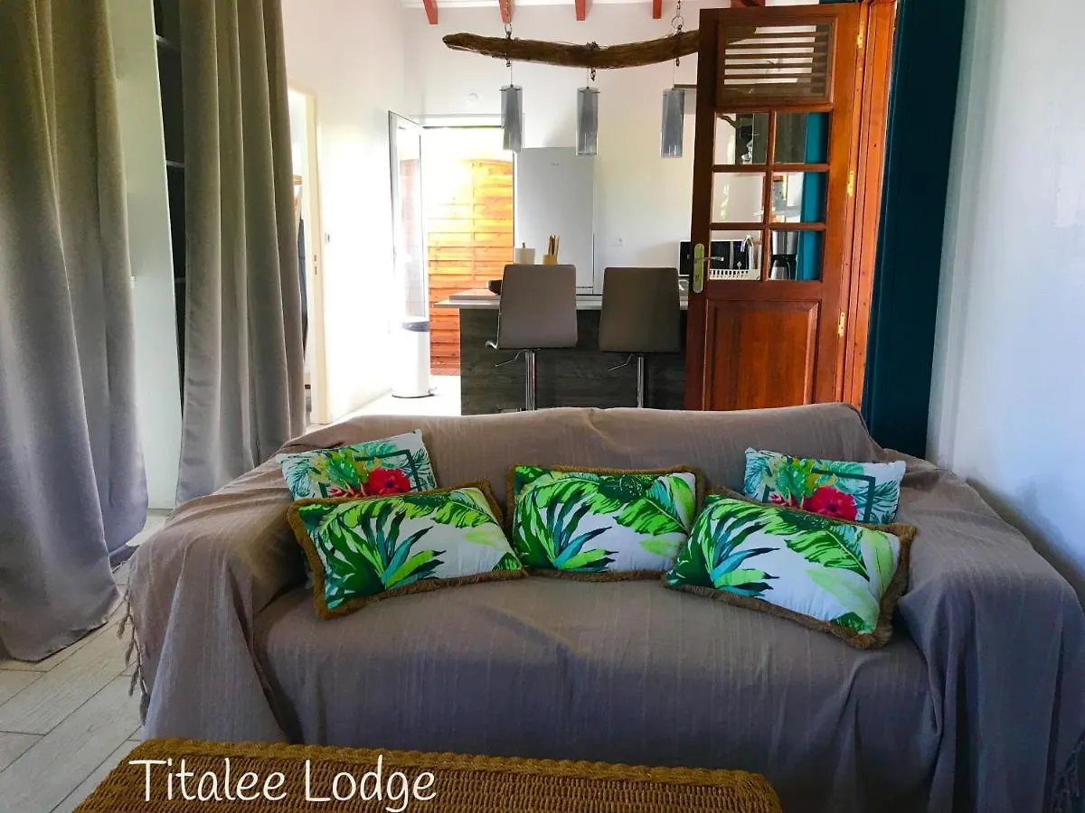 Titalee Lodge 3 Villas Autour D'Une Piscine Saint-Francois